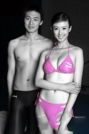 精选足球宝贝兽感身姿写照图册