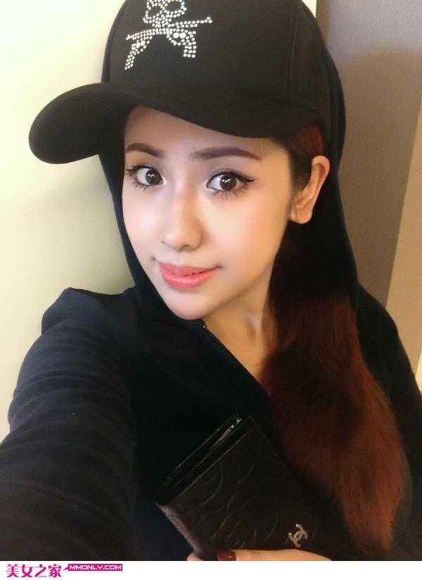 精选足球宝贝戴予桐惊艳私房图册