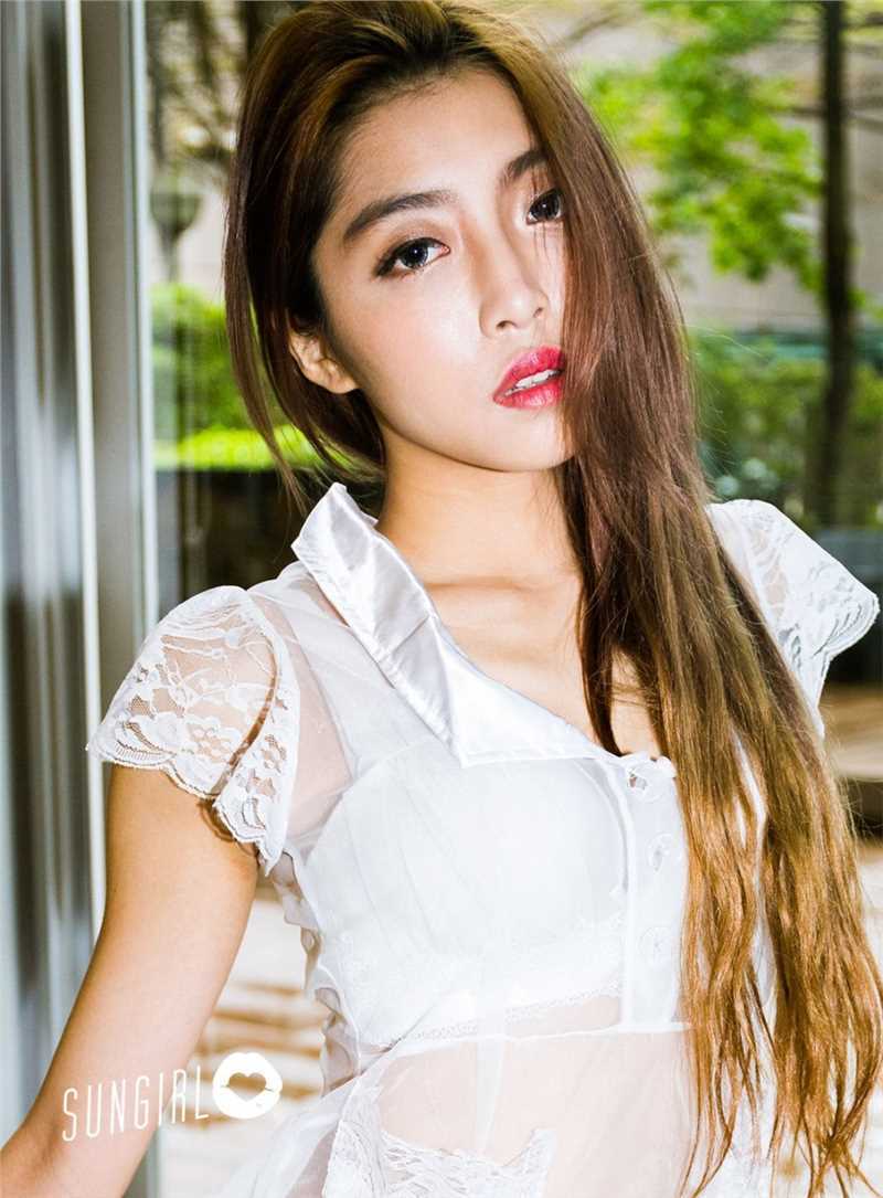 高清性感美艳护士美女透明衣白色内内抬腰挺臀最大胆37人体艺照片图集