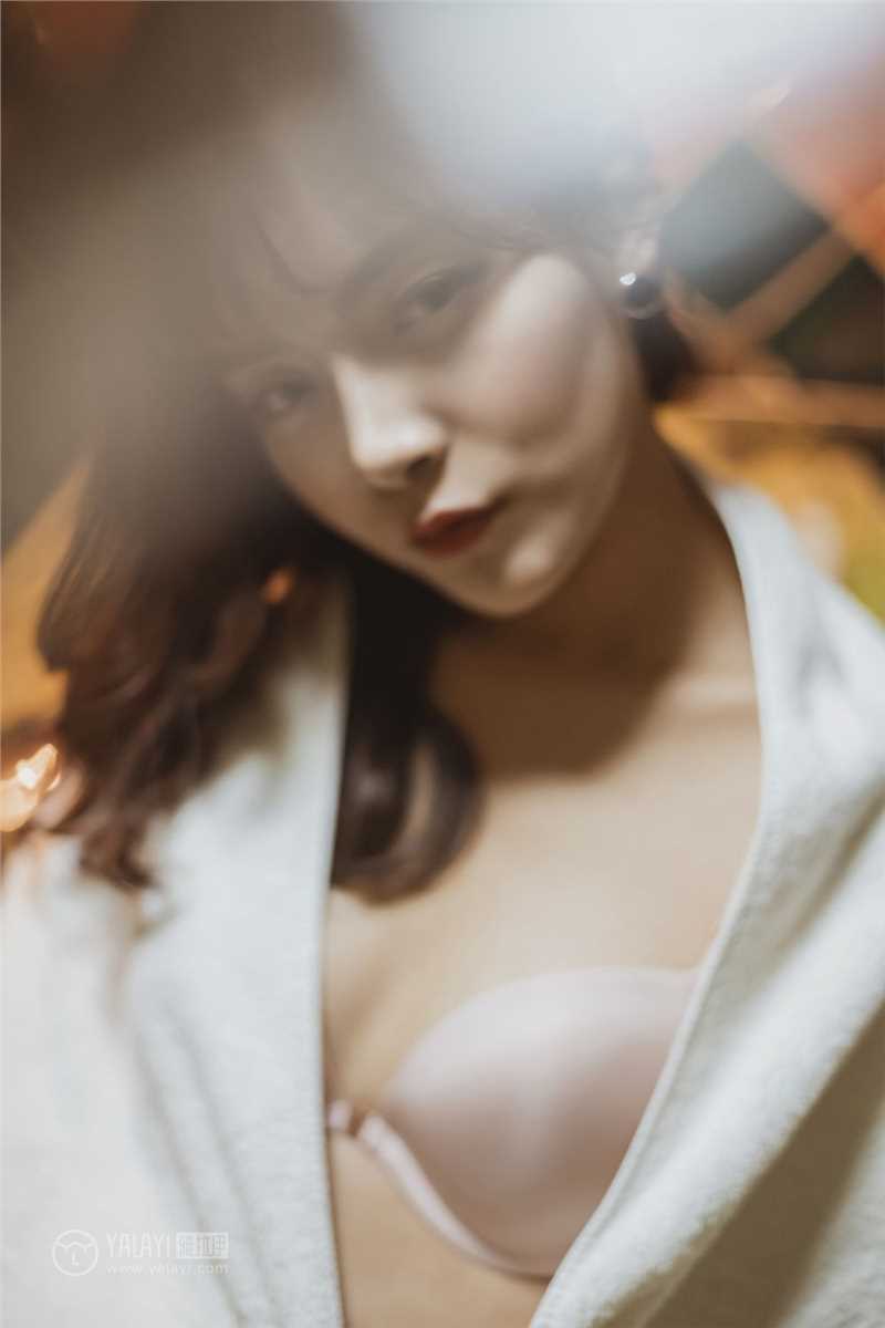 最新宅男最爱红颜知己芷琳挺翘漂亮性感诱人壁纸