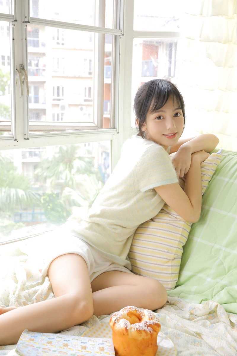 最新性感美女长腿诱惑壁纸