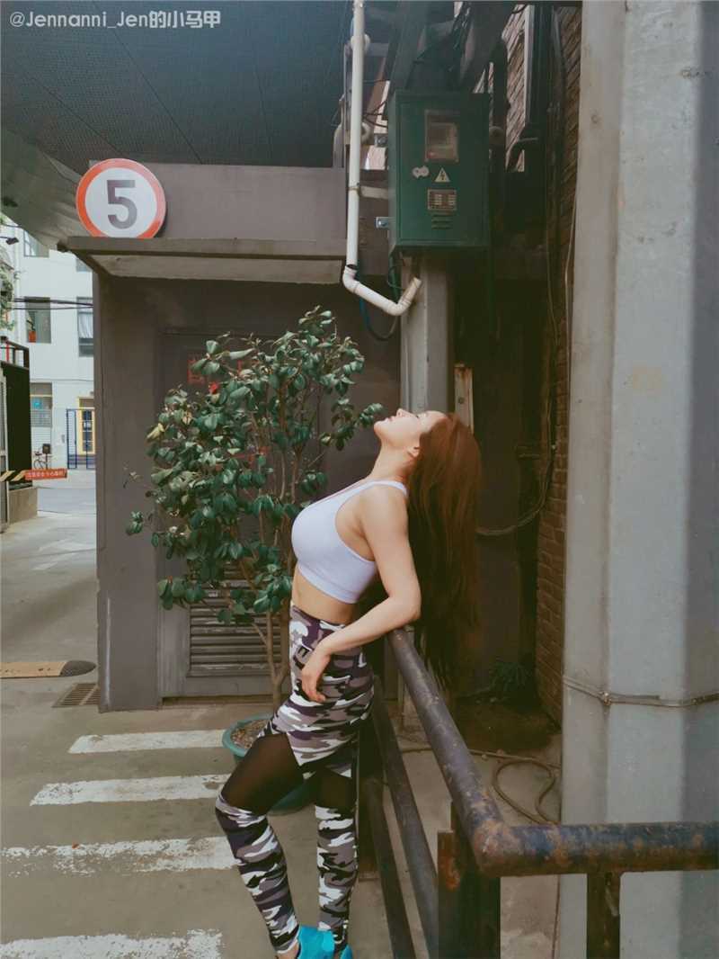 高清活力四射丰满性感私人美女教练翘胸大满满的诱惑图片图集