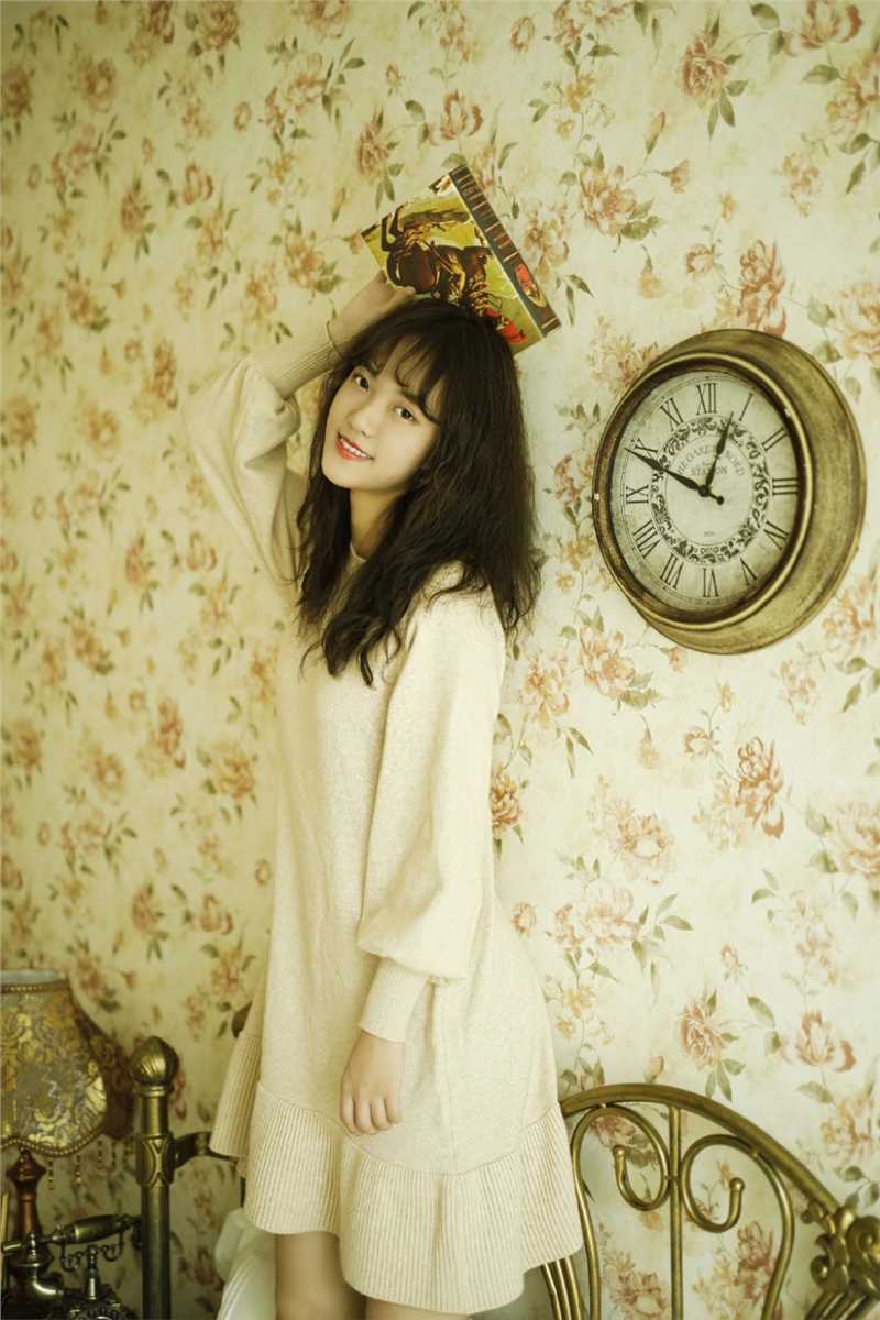 精选香艳甜美少女可爱不失性感私房优雅艺术个人图片图册