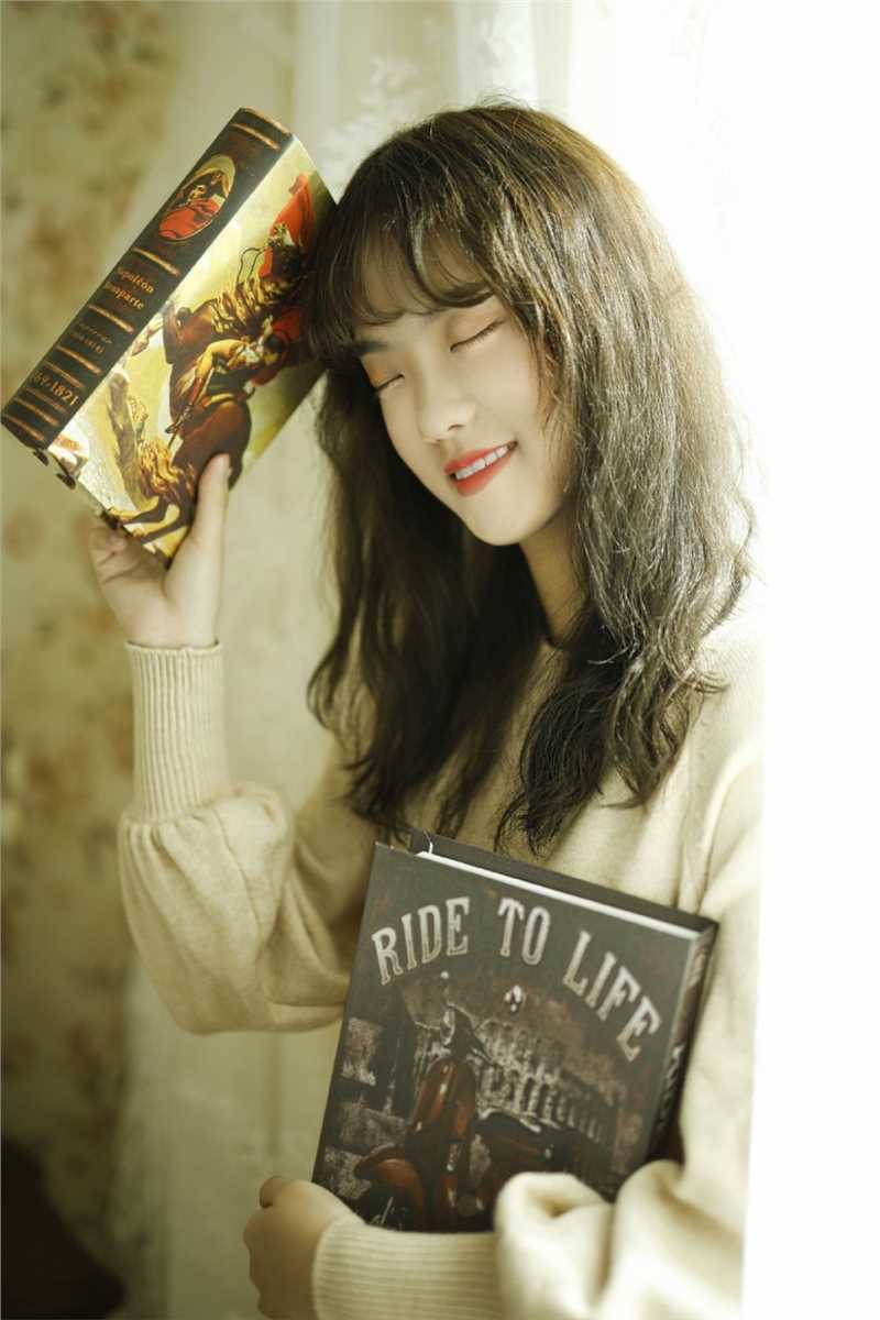 精选香艳甜美少女可爱不失性感私房优雅艺术个人图片图册