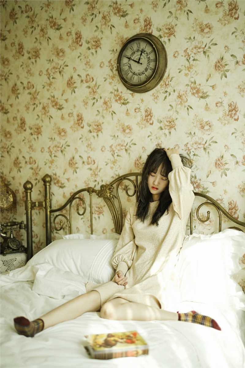 精选香艳甜美少女可爱不失性感私房优雅艺术个人图片图册