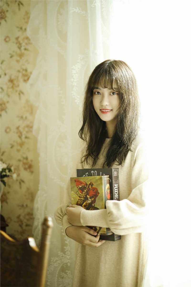 精选香艳甜美少女可爱不失性感私房优雅艺术个人图片图册