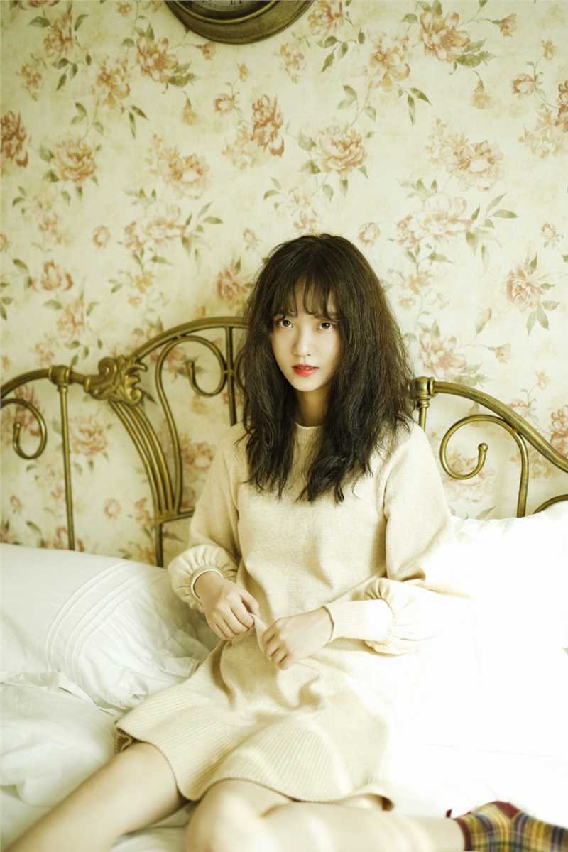 精选香艳甜美少女可爱不失性感私房优雅艺术个人图片图册