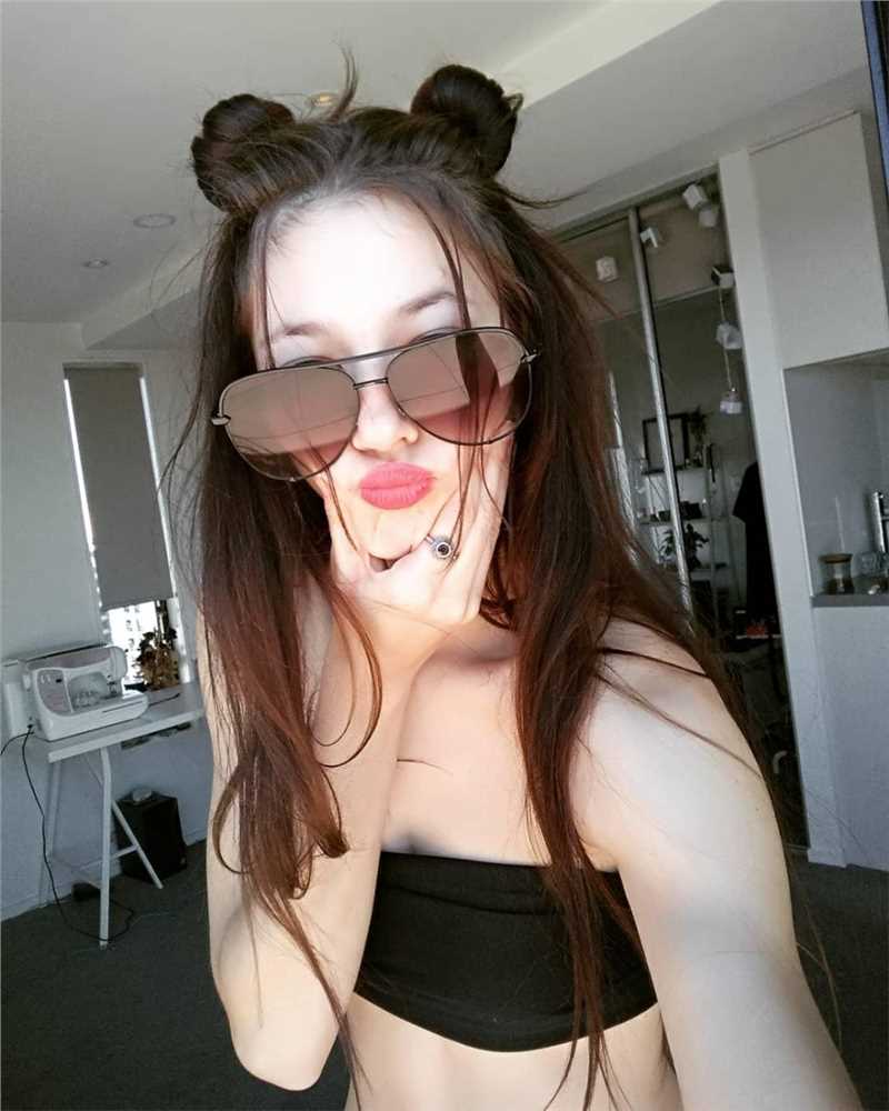 特别专辑外国银发美女喂饱小妖精的嫩苞性感图片图片