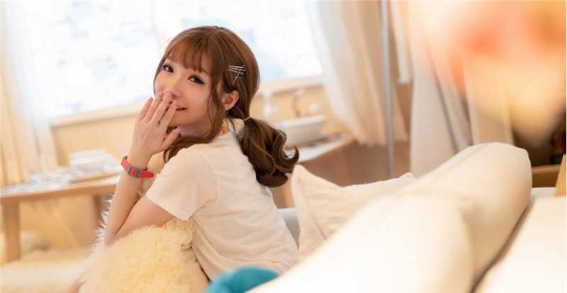 最新清纯小萝莉勾人杏眼养眼销魂女生照片壁纸