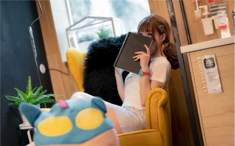 最新清纯小萝莉勾人杏眼养眼销魂女生照片壁纸