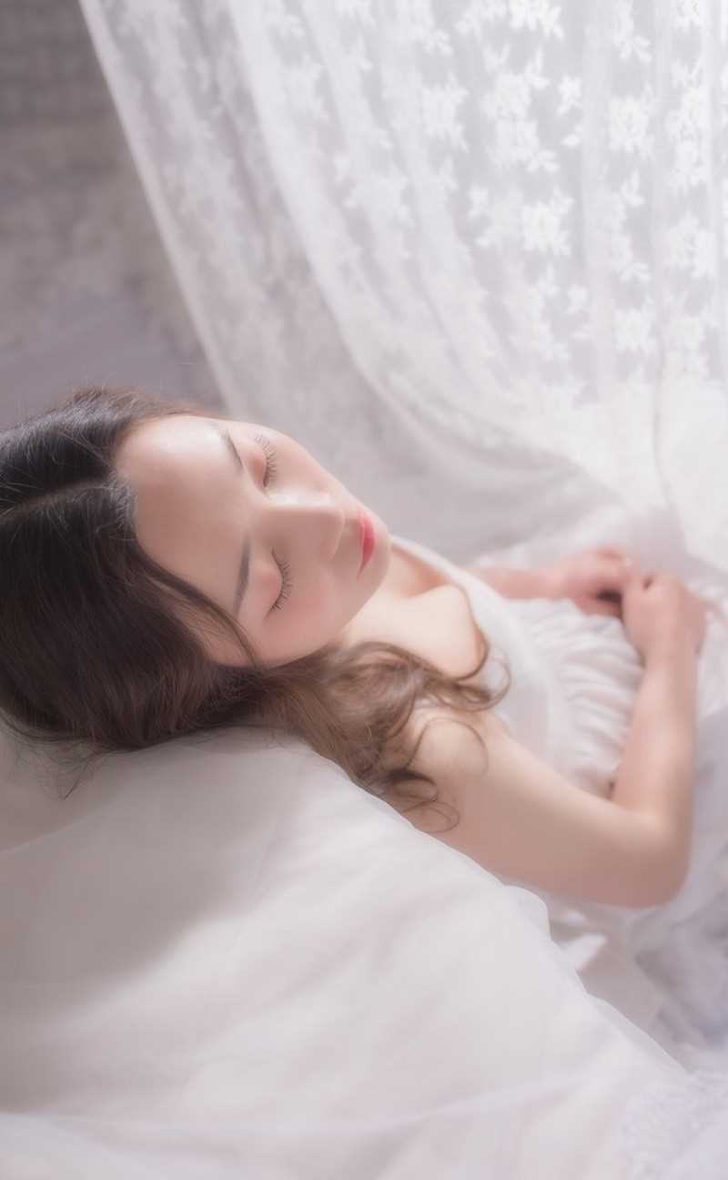 高清清纯养眼嫩模雪白的香肩极致诱惑女生照片图集