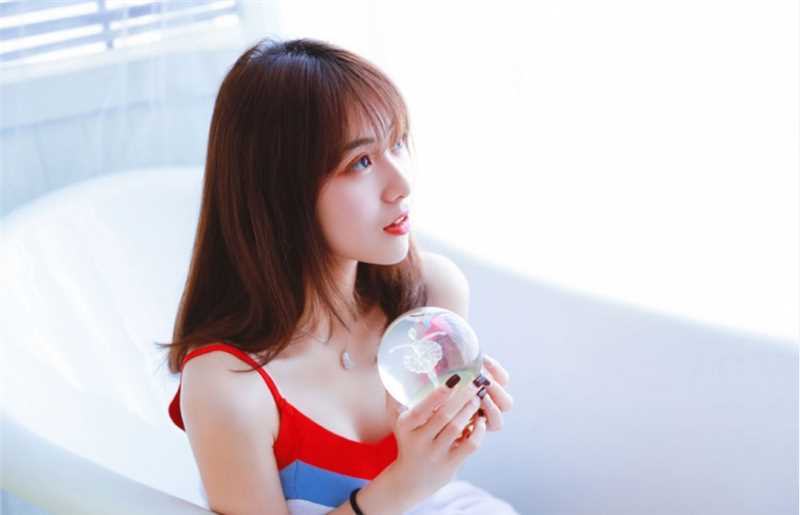 高清浴缸美女模特娇艳成熟小清新养眼天然文艺清纯图集