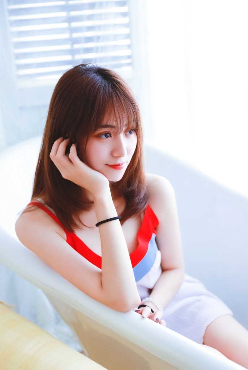 高清浴缸美女模特娇艳成熟小清新养眼天然文艺清纯图集