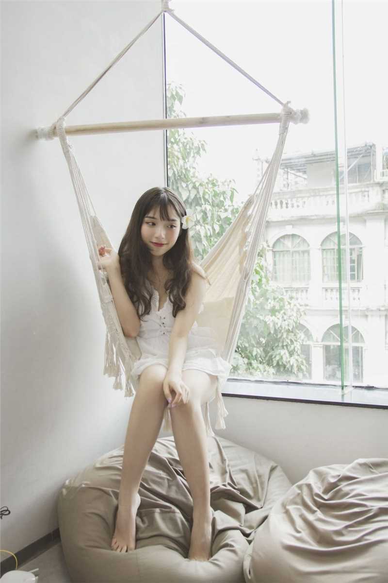 优质清纯女友肤白貌美大长腿白皙迷人桃花眼魅惑勾人套图相册