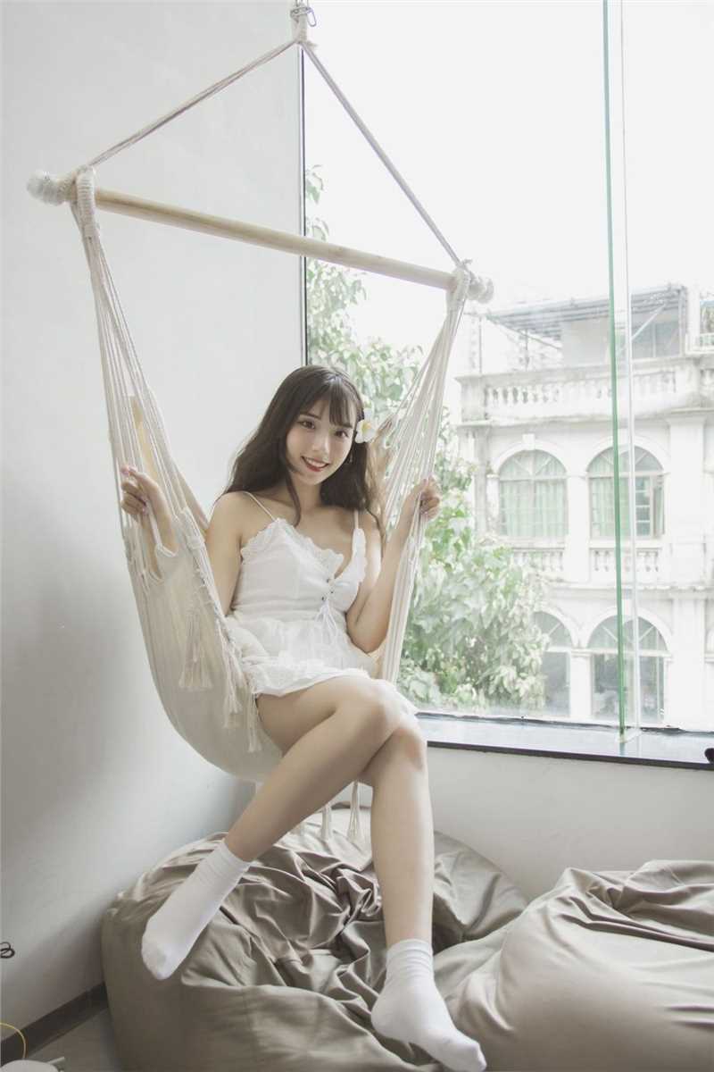 优质清纯女友肤白貌美大长腿白皙迷人桃花眼魅惑勾人套图相册