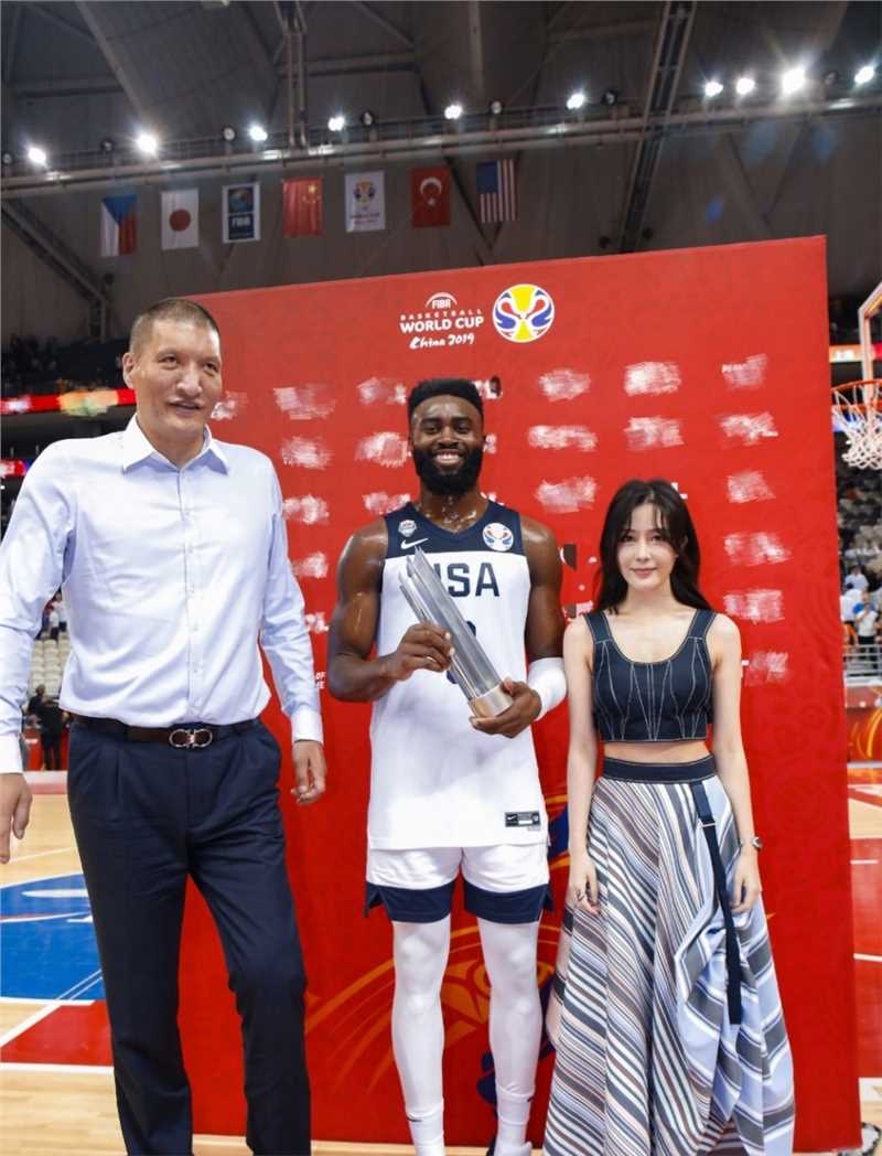 优质长发甜美女孩汤晶媚惹火清纯活动现场嘉宾图片相册