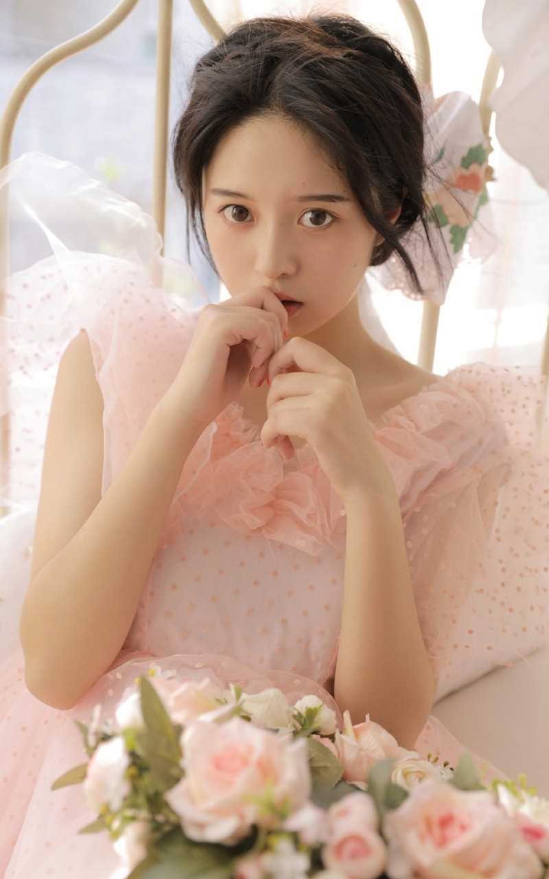 精选蕾丝长裙少女梦幻治愈养眼空灵甜美清纯图片图册