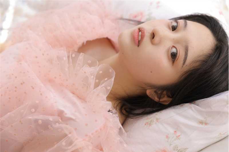 精选蕾丝长裙少女梦幻治愈养眼空灵甜美清纯图片图册