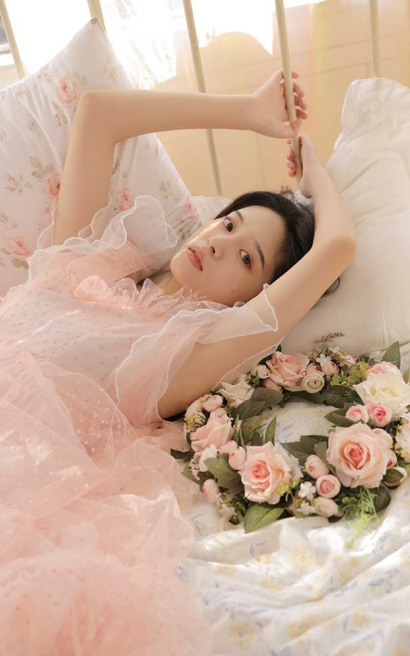精选蕾丝长裙少女梦幻治愈养眼空灵甜美清纯图片图册