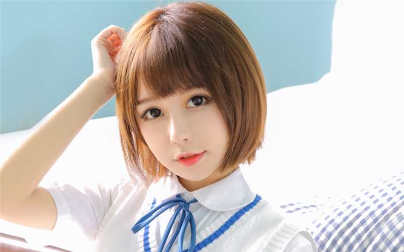 高清清纯小仙女俏皮短发明眸皓齿文艺美女艺术照图集