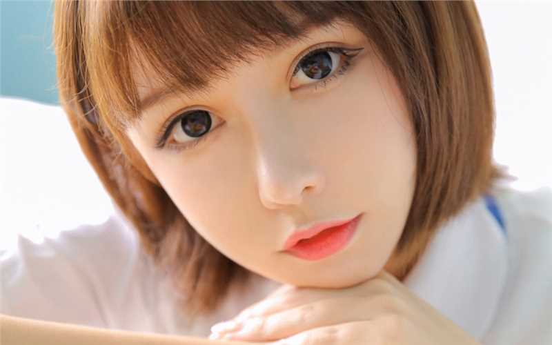 高清清纯小仙女俏皮短发明眸皓齿文艺美女艺术照图集