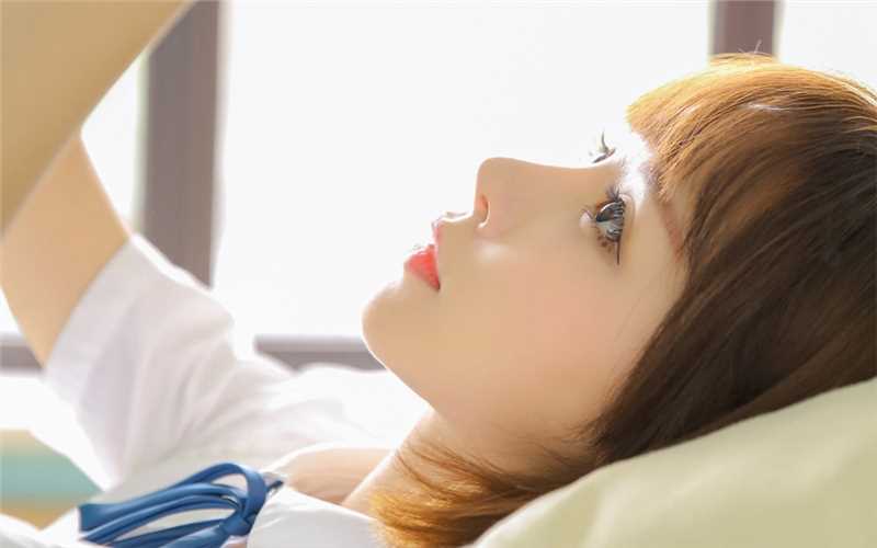 高清清纯小仙女俏皮短发明眸皓齿文艺美女艺术照图集