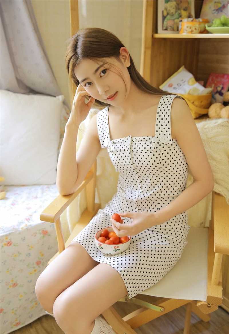 高清甜美漂亮女孩清纯气质白虎御姐吊带长腿图集