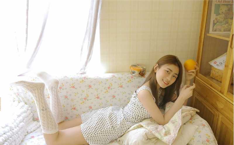 高清甜美漂亮女孩清纯气质白虎御姐吊带长腿图集