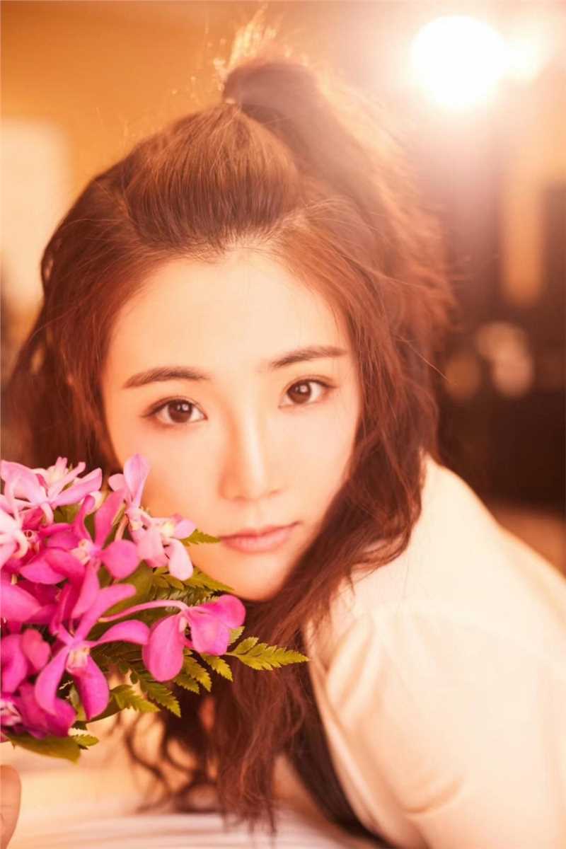 高清甜美少女张可盈清纯可爱气质梦幻养眼图片图集