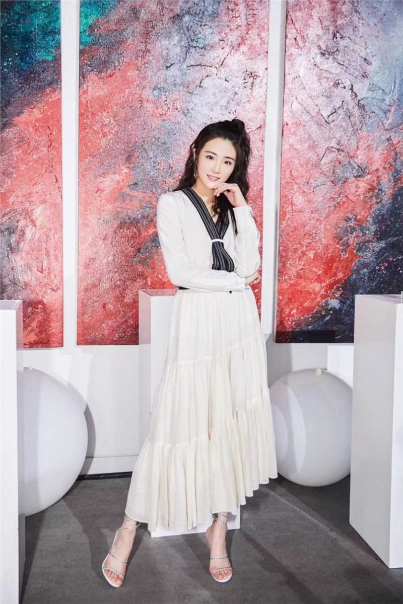 高清甜美少女张可盈清纯可爱气质梦幻养眼图片图集