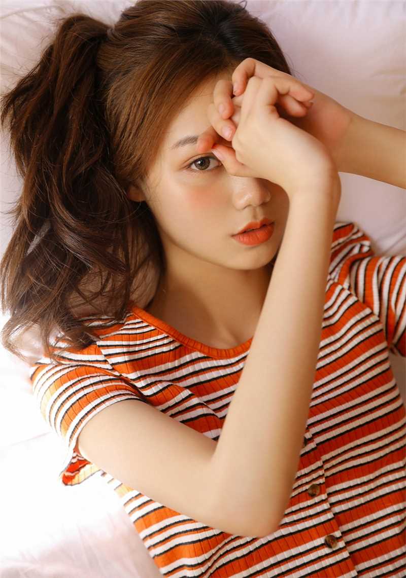 精选清纯氧气美女居家乖巧可人唯美自然邻家萝莉控私房图册