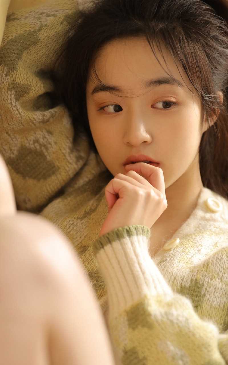 最全甜美气质少女吊带裸肩性感成熟魅力清纯个人相册