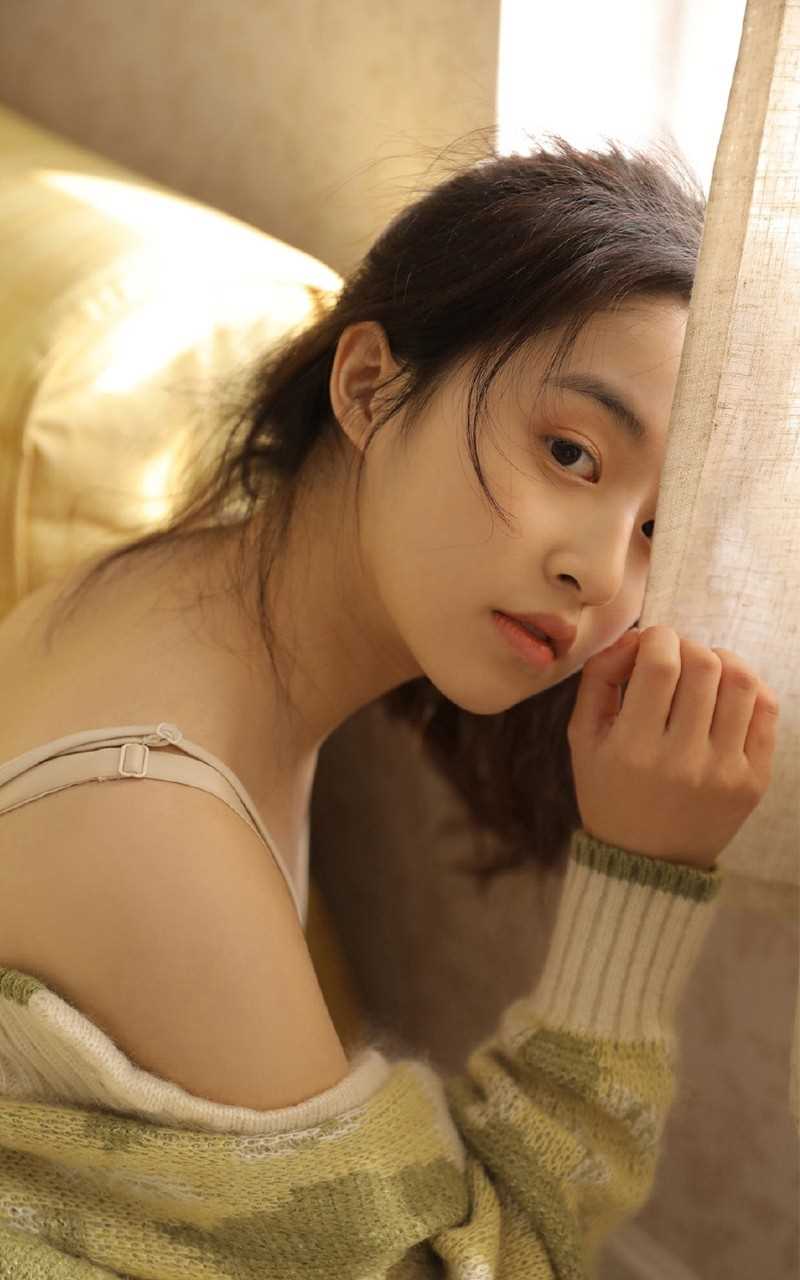 最全甜美气质少女吊带裸肩性感成熟魅力清纯个人相册