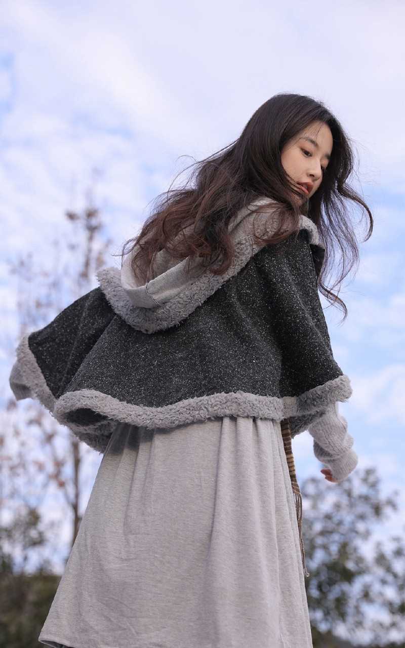 精选大眼校园女神美女甜美小清新户外清纯养眼模特摄影图册