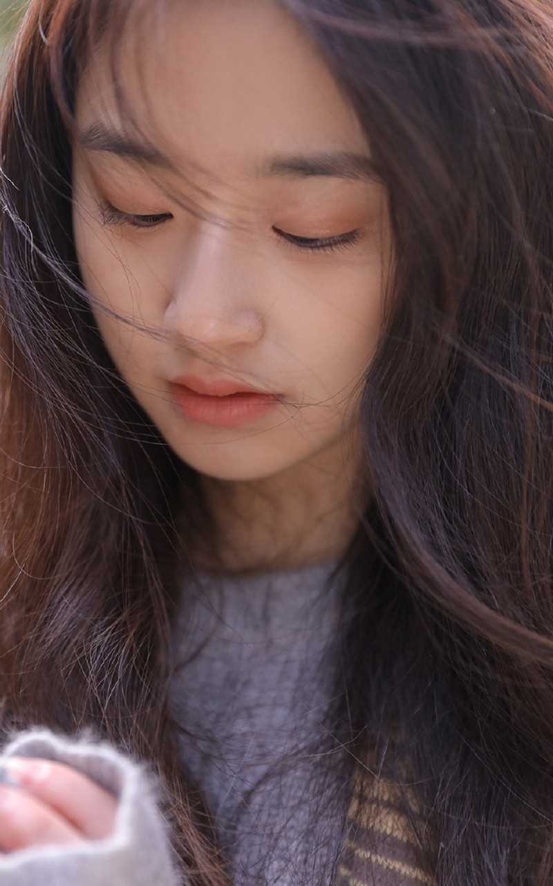 精选大眼校园女神美女甜美小清新户外清纯养眼模特摄影图册