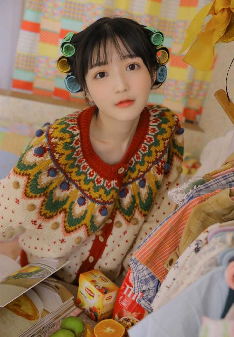 最全可爱邻家漂亮萝莉美女撩人做头发闺房清纯养眼图片相册