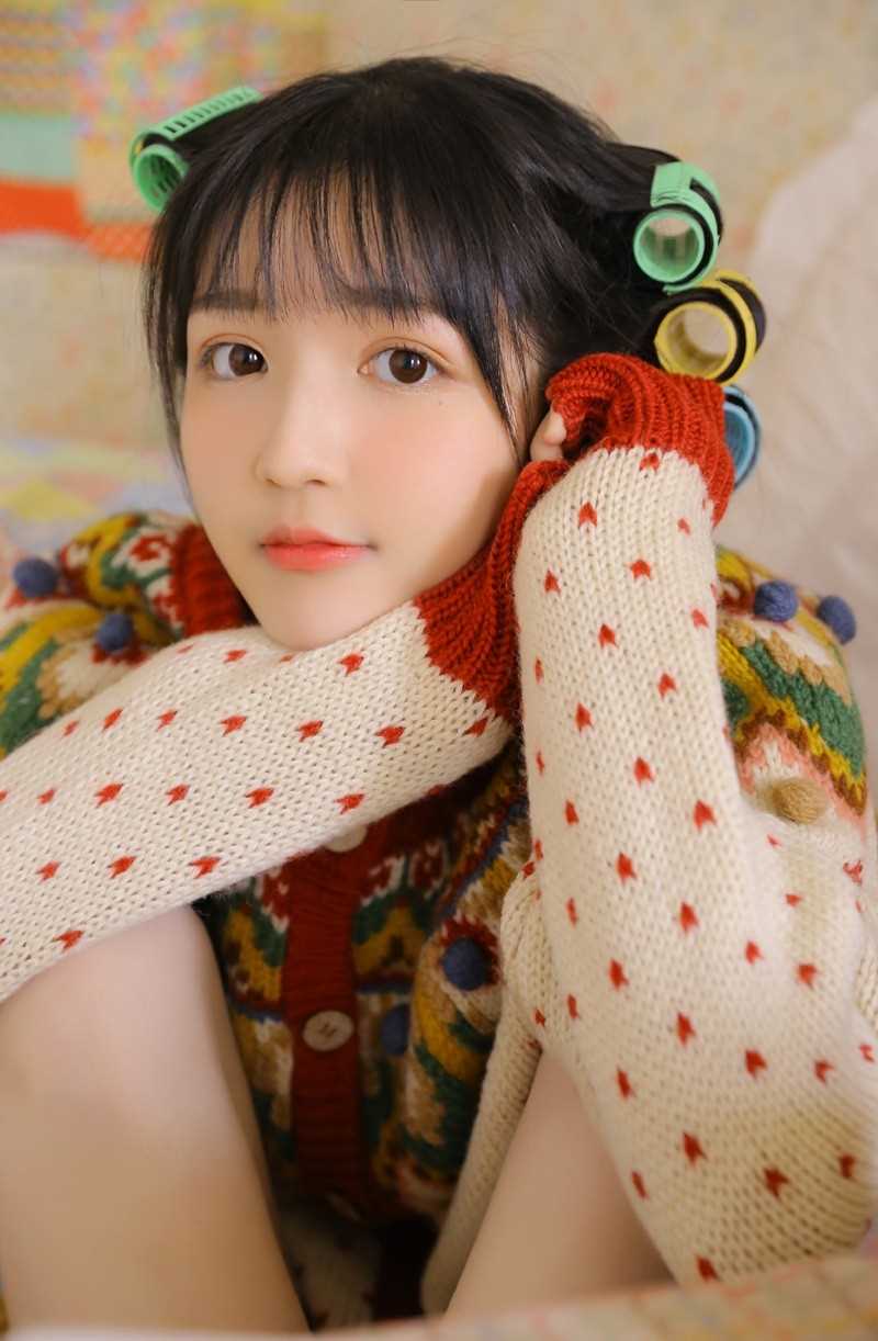 最全可爱邻家漂亮萝莉美女撩人做头发闺房清纯养眼图片相册