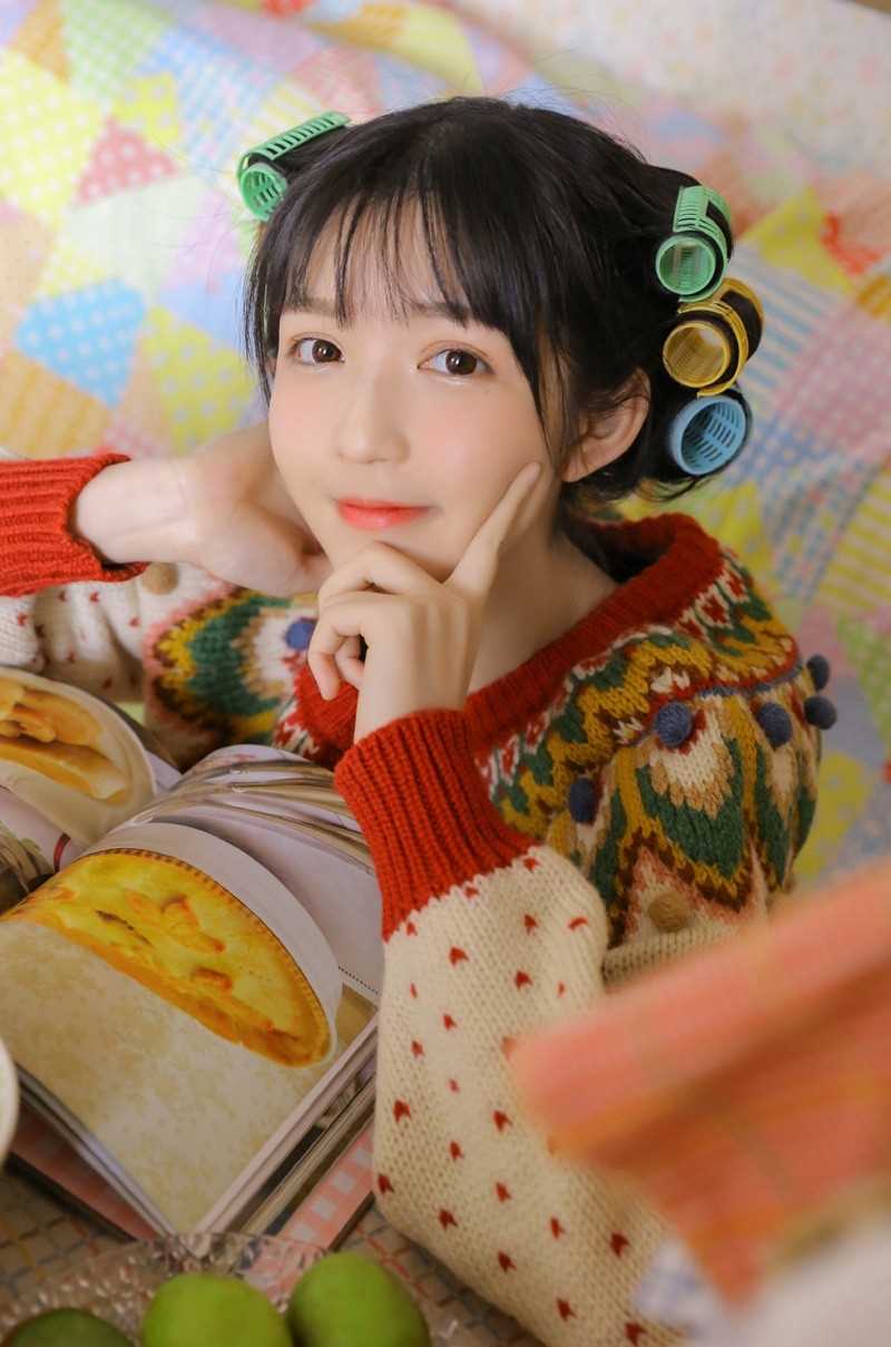 最全可爱邻家漂亮萝莉美女撩人做头发闺房清纯养眼图片相册