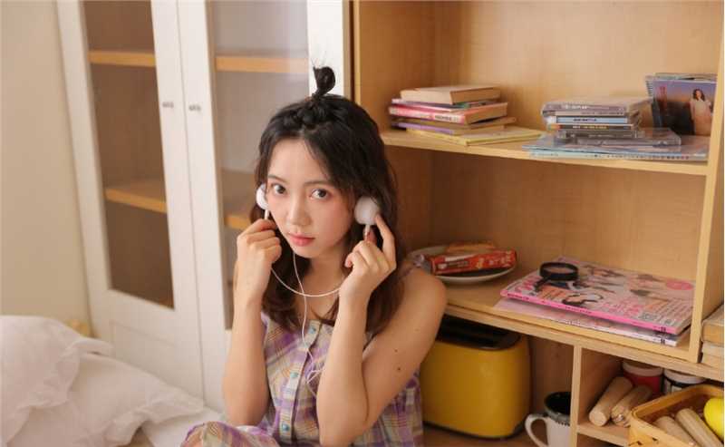 网络美女模特私房卖萌俏皮小清新清纯