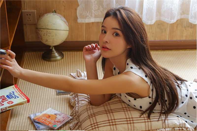 最全漂亮邻家长腿美女大姐姐身材模特私房清纯壁纸