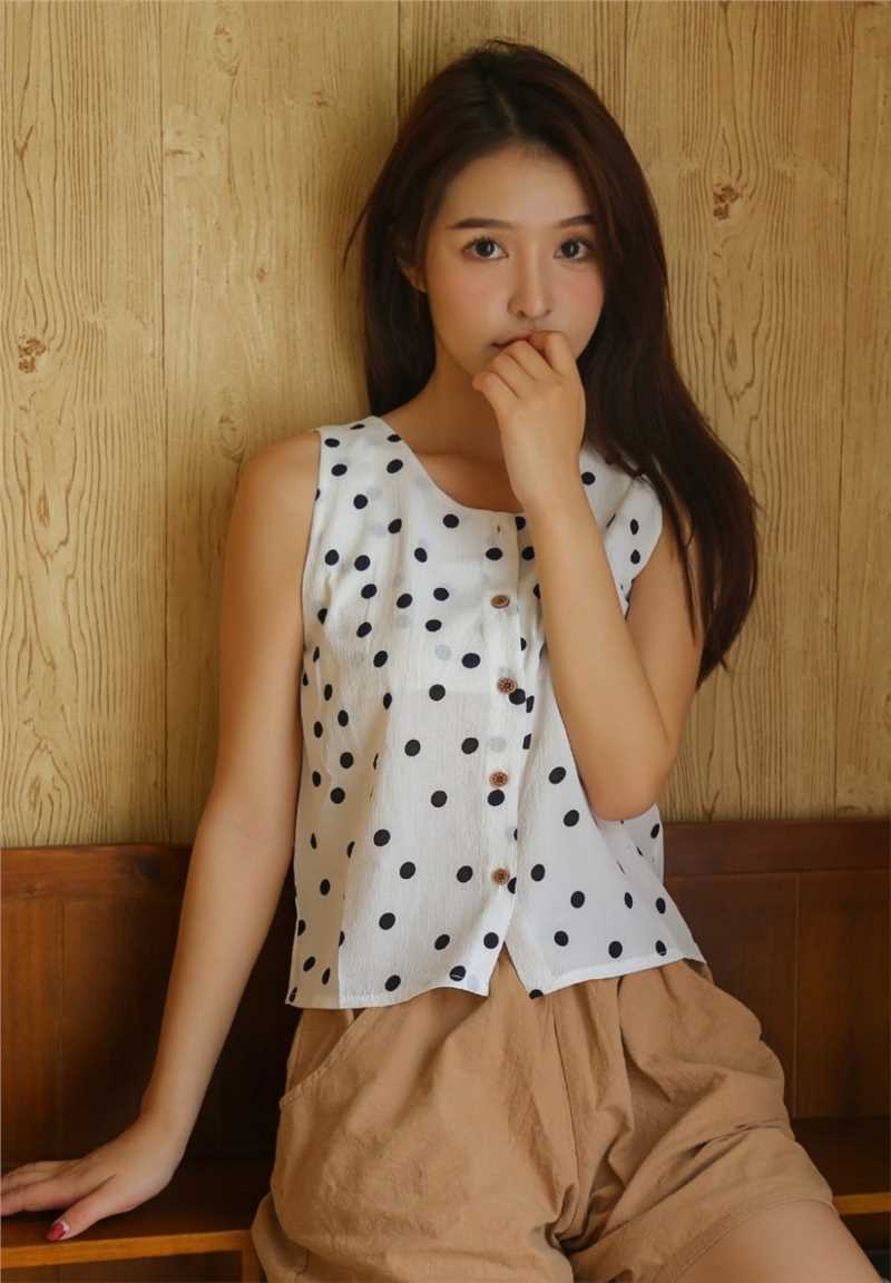 最全漂亮邻家长腿美女大姐姐身材模特私房清纯壁纸