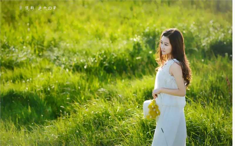 夏天清纯美女户外踏青长裙唯美浪漫风景图片