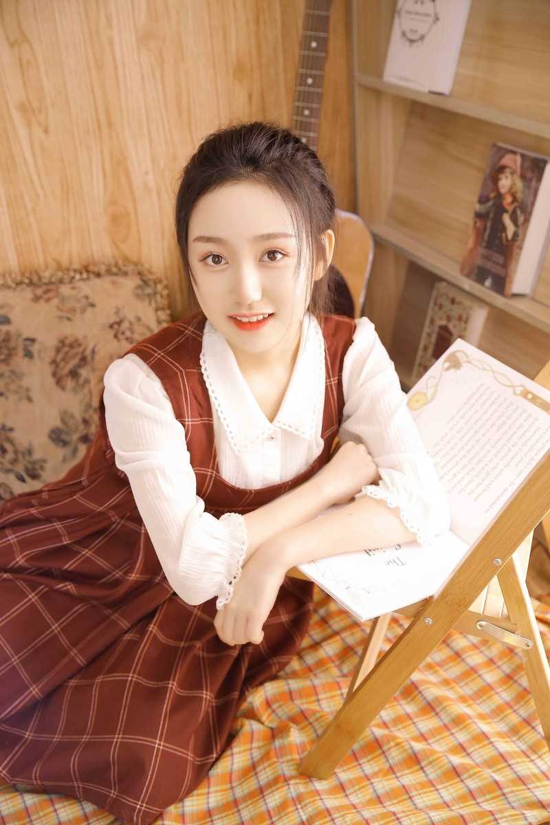 特别专辑清纯治愈系美女居家甜美可爱天然素人诱惑图片图片