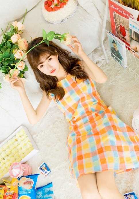 美女极品尤物嘟嘴卖萌可爱清纯元气