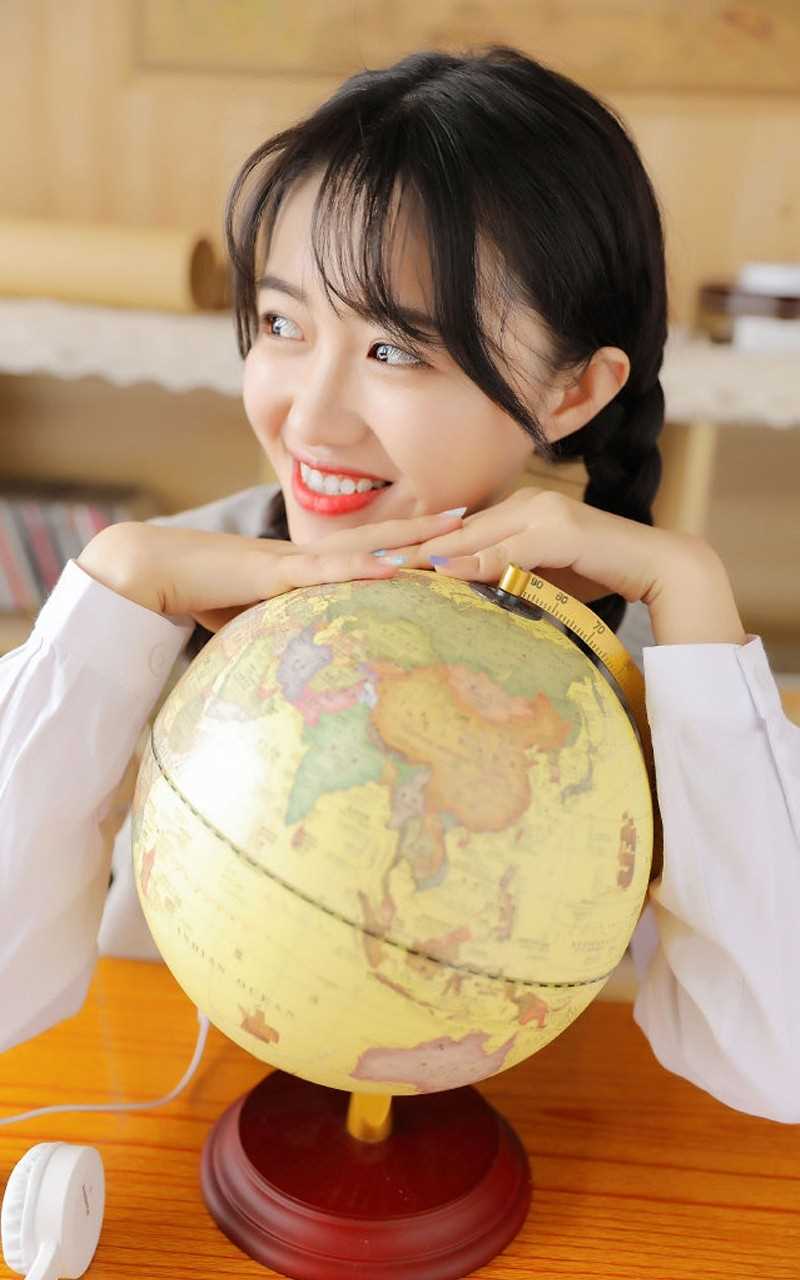 高清校园清纯麻花辫美女学生元气惹火惑图册