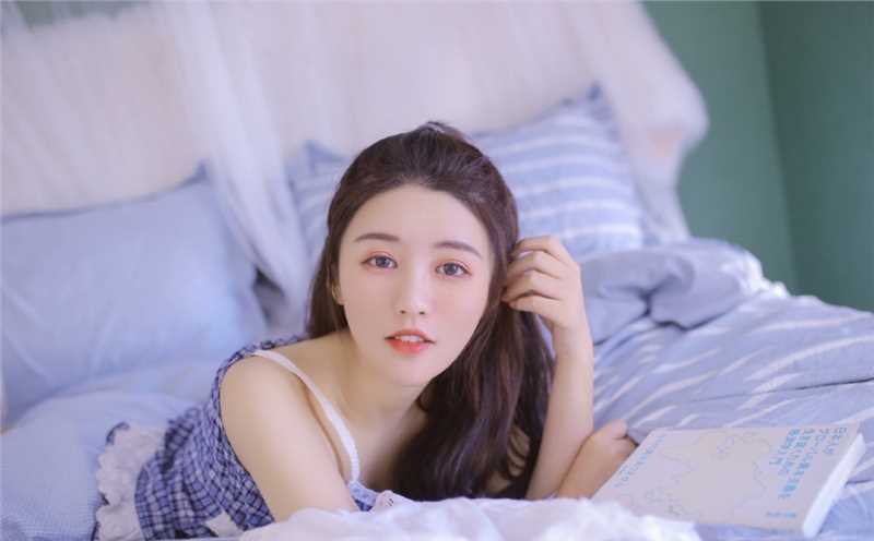 最新清纯养眼高颜值气质女神私房唯美梦幻高清内衣图片图集