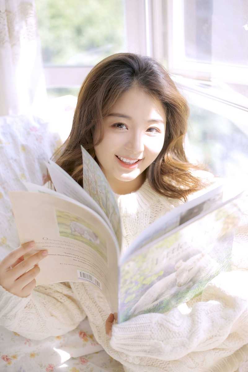 长发养眼美女白皙温柔甜美笑容撩人清纯