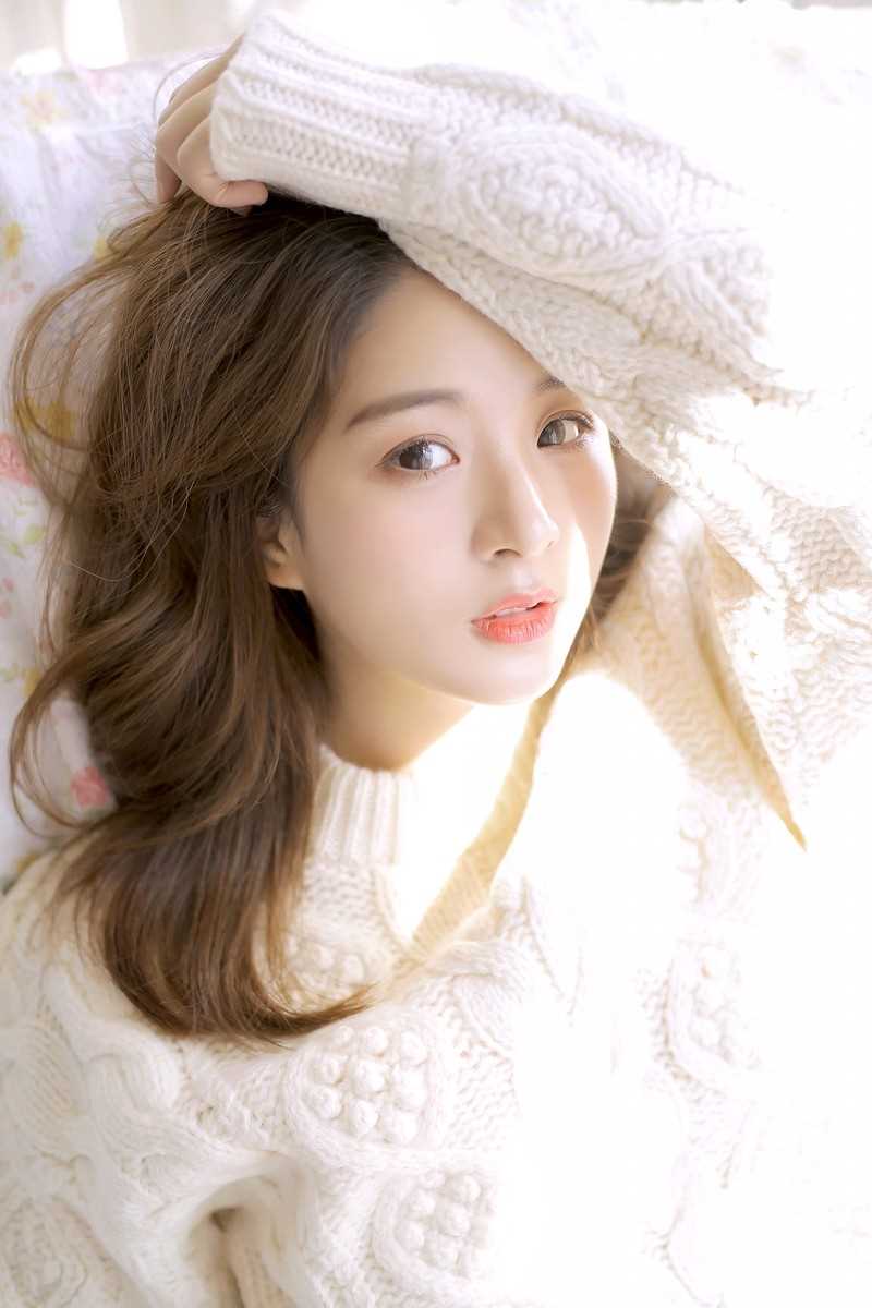 长发养眼美女白皙温柔甜美笑容撩人清纯