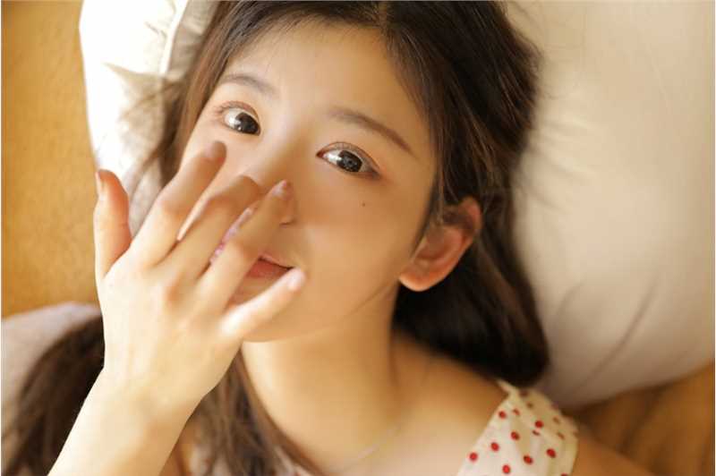 高清高颜值清纯私房高清阳光梦幻美女玉足图片图册