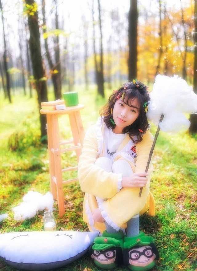 精选自然气质美女森林清纯养眼唯美梦幻可爱图册